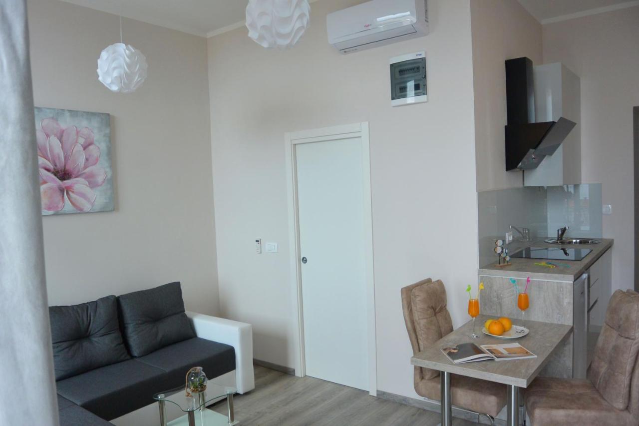 Center Vibes Lux Apartment Rijeka Luaran gambar