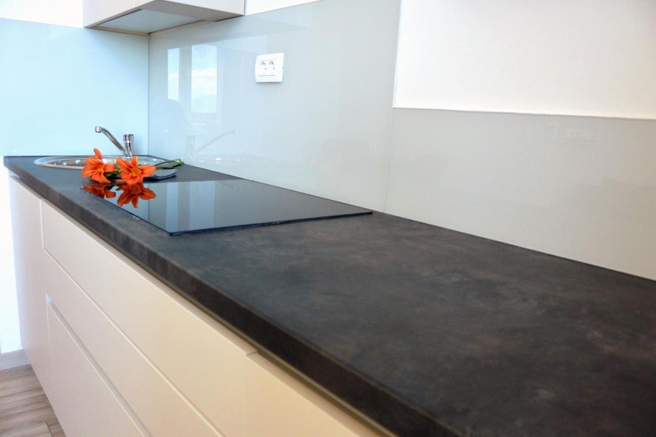 Center Vibes Lux Apartment Rijeka Luaran gambar