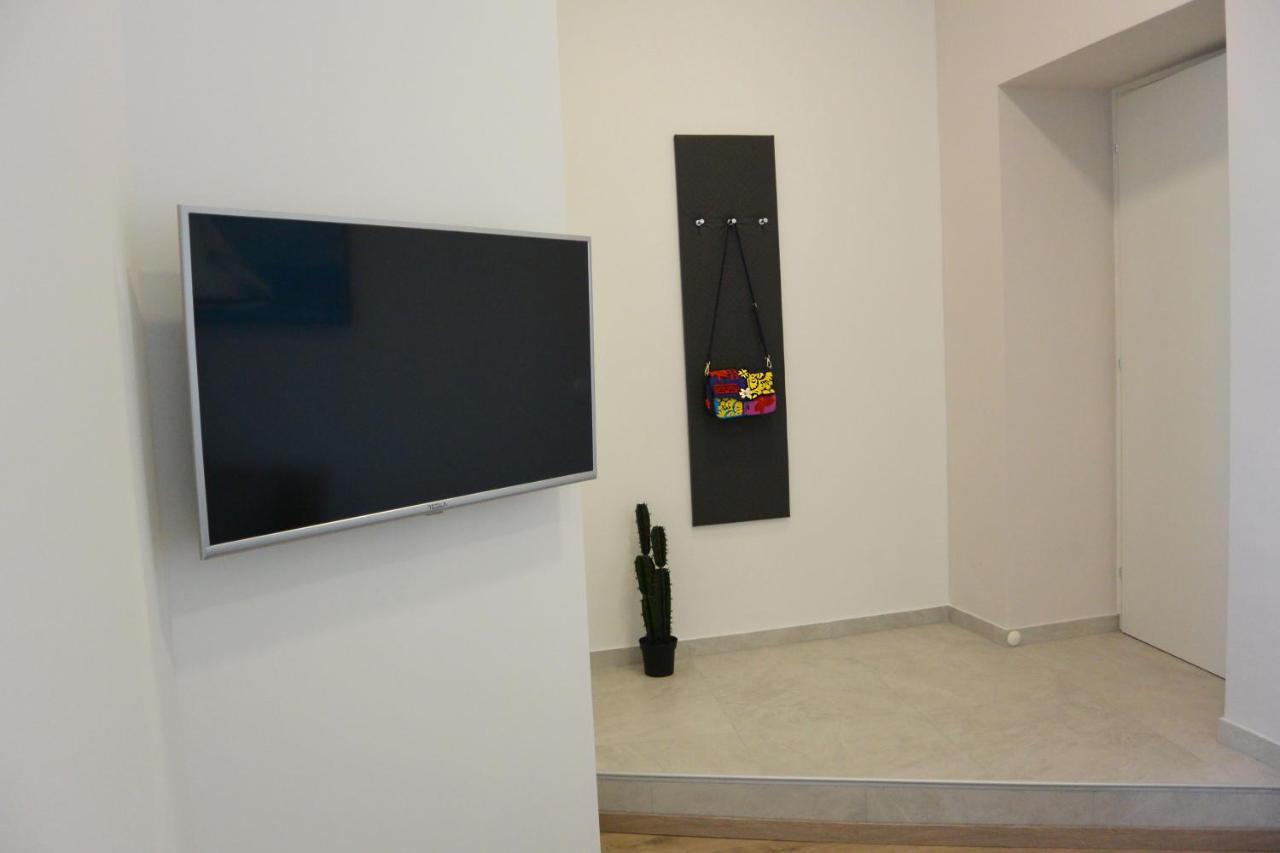 Center Vibes Lux Apartment Rijeka Luaran gambar