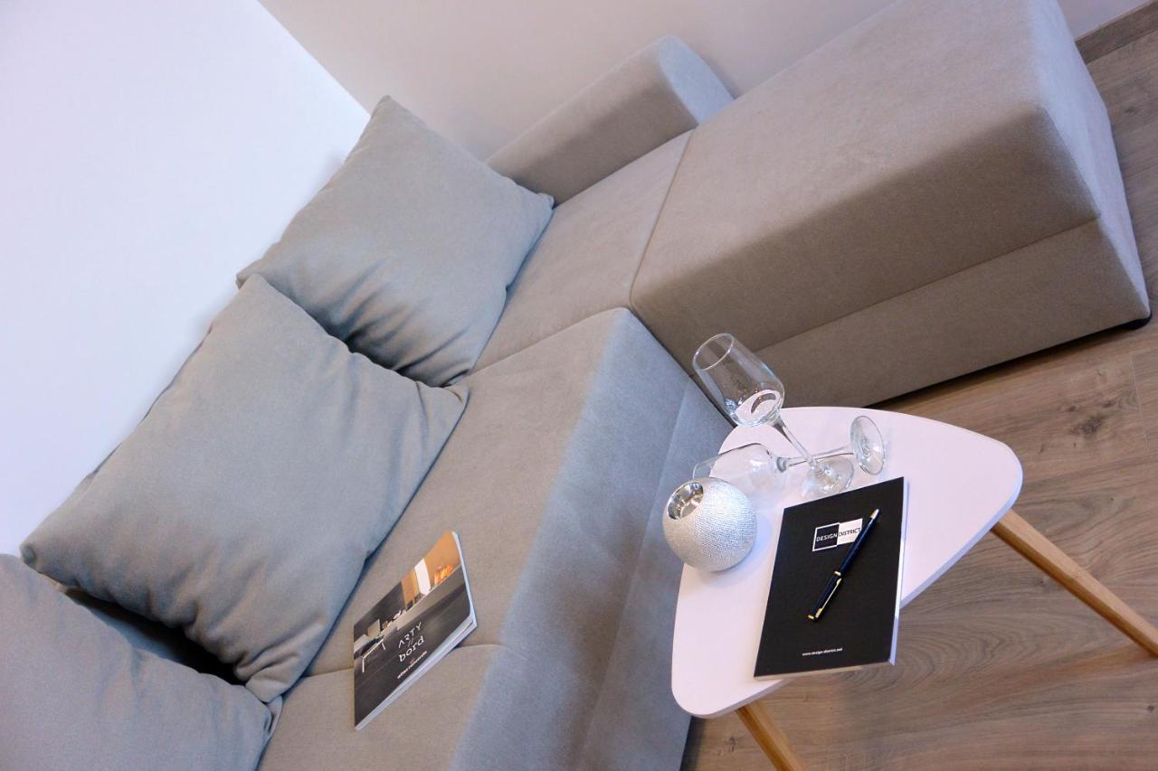 Center Vibes Lux Apartment Rijeka Luaran gambar